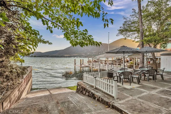 9859 Crestview Drive, Clearlake, California 95422