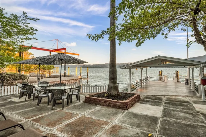 9859 Crestview Drive, Clearlake, California 95422
