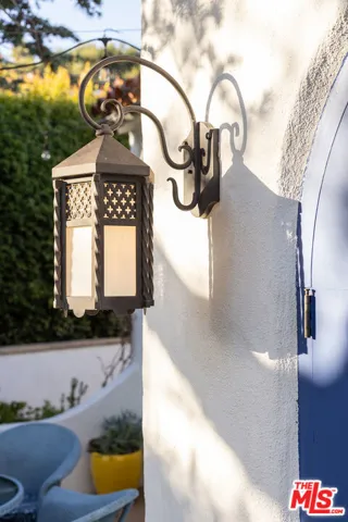 878 Paseo Ferrelo, Santa Barbara, California 93103