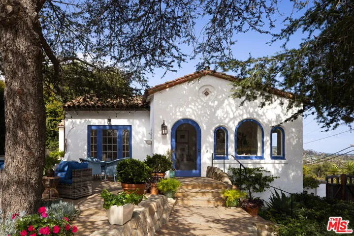 878 Paseo Ferrelo, Santa Barbara, California 93103