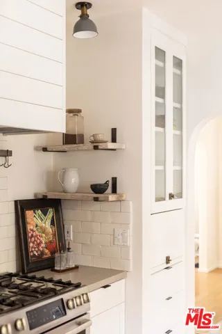 878 Paseo Ferrelo, Santa Barbara, California 93103