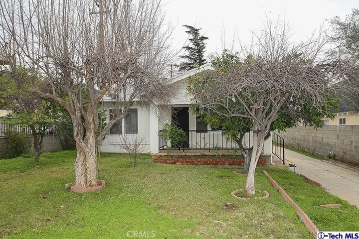 621 Price Drive, Burbank, California 91504