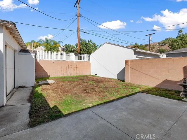 621 Price Drive, Burbank, California 91504
