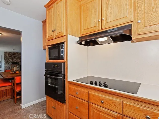 621 Price Drive, Burbank, California 91504
