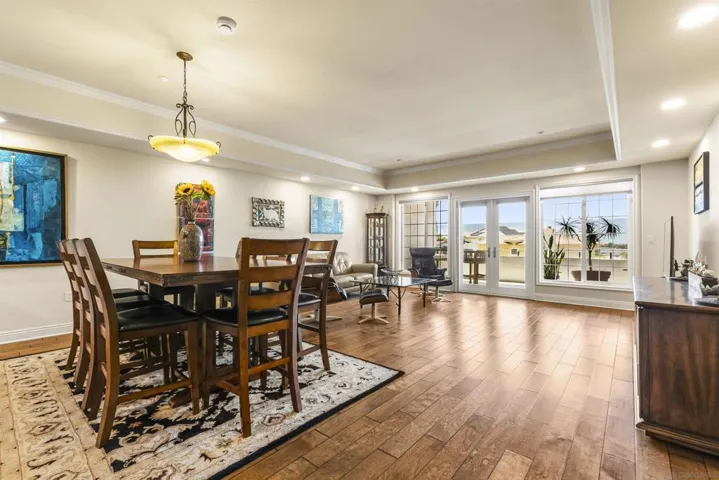 1128 Las Flores, Carlsbad, California 92008