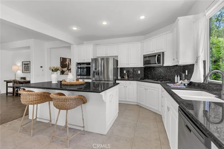 17089 Bluff Vista Court, Riverside, California 92503