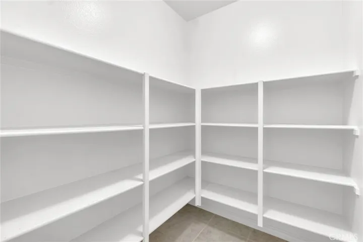 Dry Storage Walk- in Pantry