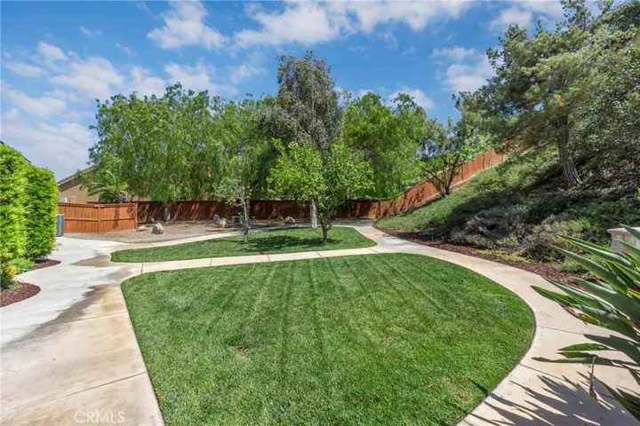 17089 Bluff Vista Court, Riverside, California 92503