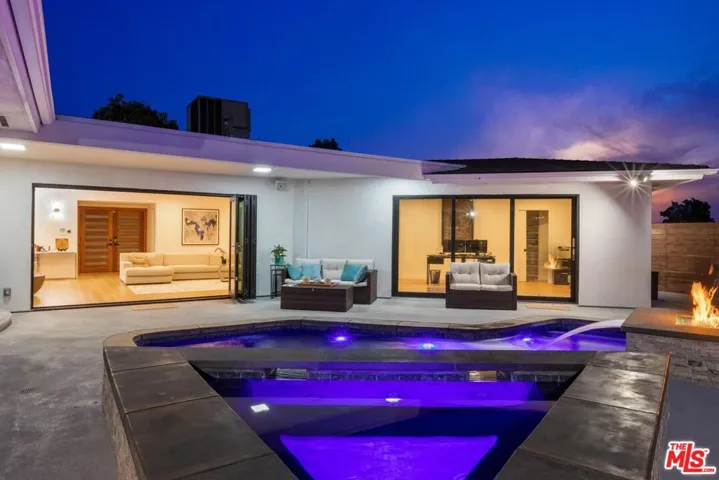 1287 Casiano Road, Los Angeles, California 90049