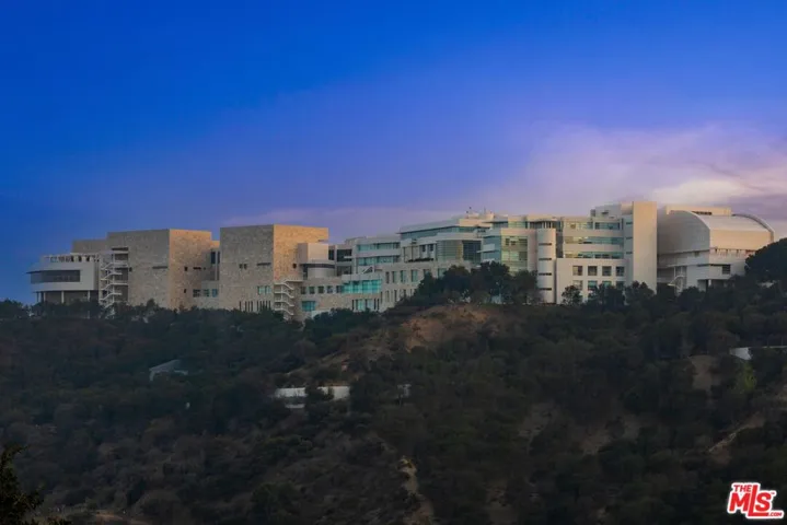 1287 Casiano Road, Los Angeles, California 90049