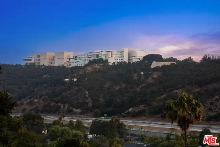 1287 Casiano Road, Los Angeles, California 90049