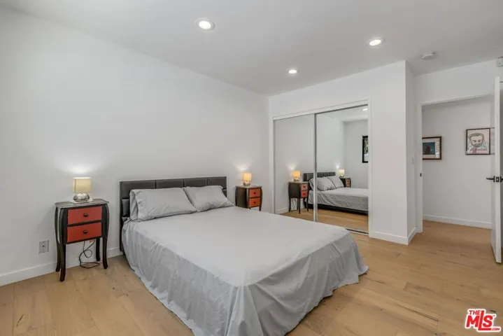 1287 Casiano Road, Los Angeles, California 90049