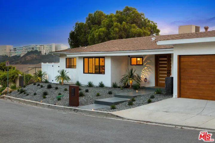 1287 Casiano Road, Los Angeles, California 90049