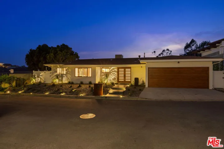 1287 Casiano Road, Los Angeles, California 90049