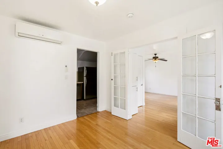 4427 Finley Avenue 1/4, Los Angeles, California 90027