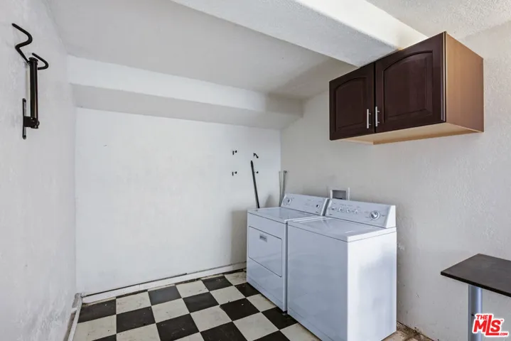 4427 Finley Avenue 1/4, Los Angeles, California 90027