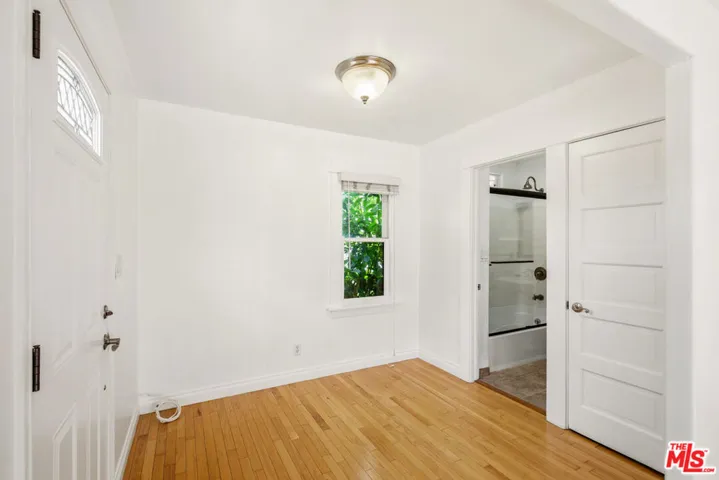4427 Finley Avenue 1/4, Los Angeles, California 90027
