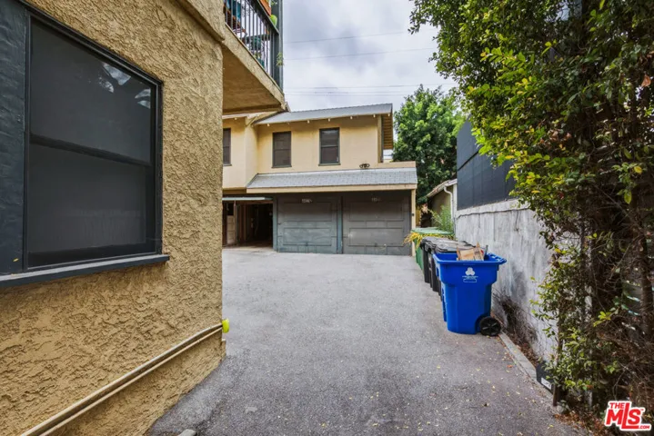 4427 Finley Avenue 1/4, Los Angeles, California 90027