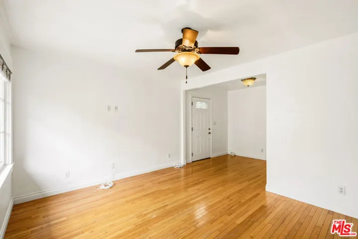 4427 Finley Avenue 1/4, Los Angeles, California 90027