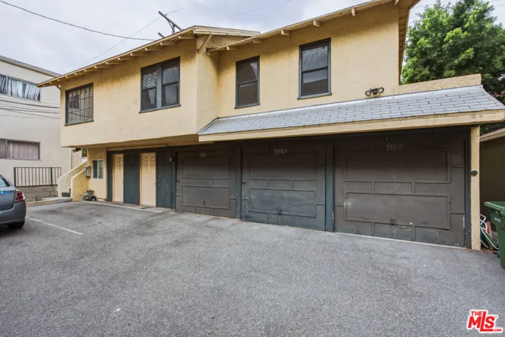 4427 Finley Avenue 1/4, Los Angeles, California 90027