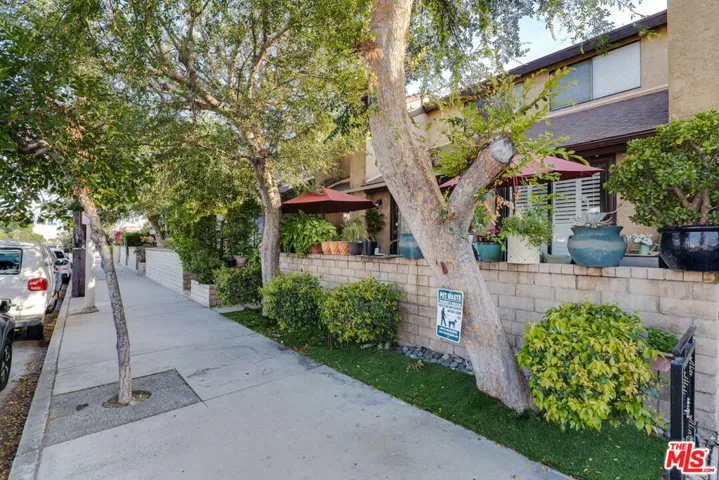 14401 Plummer Street 6, Panorama City, California 91402