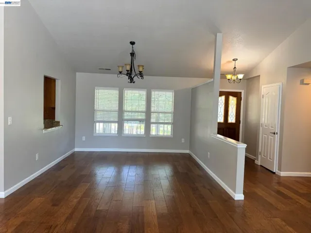 11933 Tammy Way, Grass Valley, California 95949