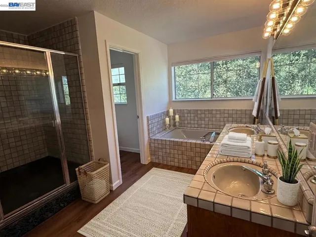 11933 Tammy Way, Grass Valley, California 95949