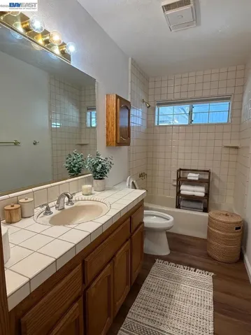 11933 Tammy Way, Grass Valley, California 95949