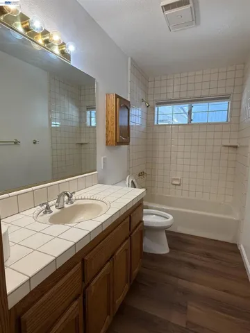 11933 Tammy Way, Grass Valley, California 95949