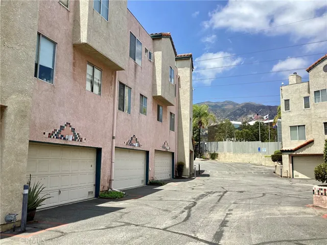 13901 Olive View Lane 2, Sylmar, California 91342