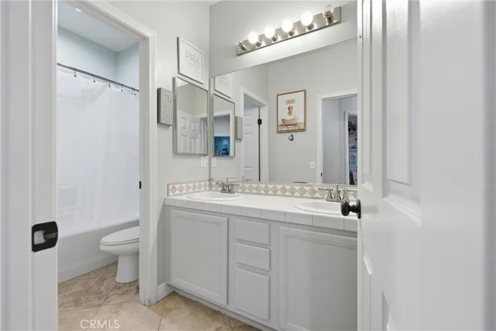40816 Los Amores Court, Palmdale, California 93551