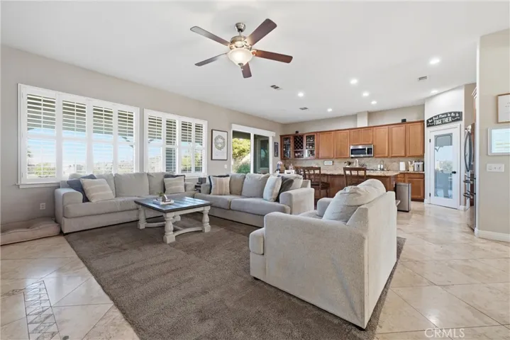 40816 Los Amores Court, Palmdale, California 93551
