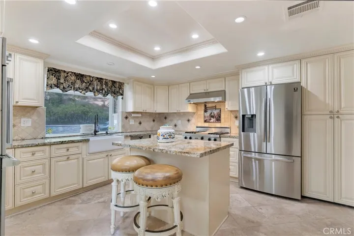 23837 Ladrillo Street, Woodland Hills, California 91367