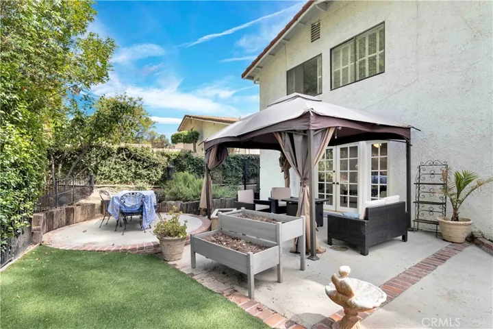 23837 Ladrillo Street, Woodland Hills, California 91367