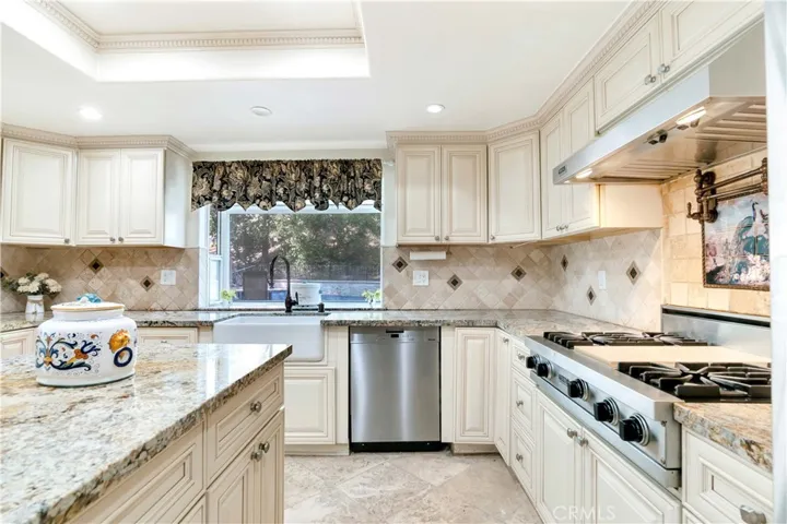 23837 Ladrillo Street, Woodland Hills, California 91367