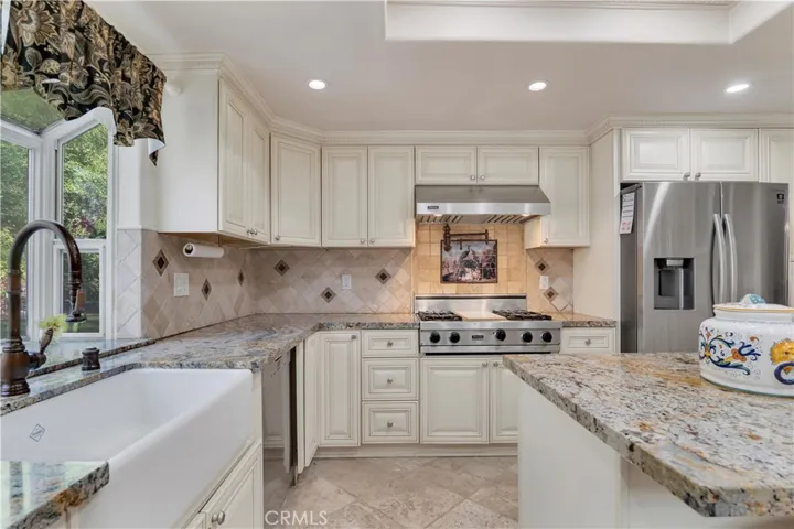 23837 Ladrillo Street, Woodland Hills, California 91367