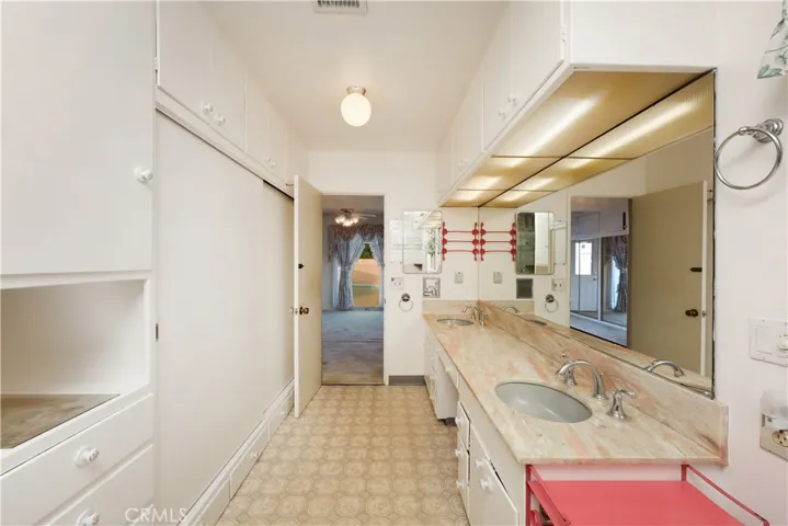 9912 Tecum, Downey, California 90240