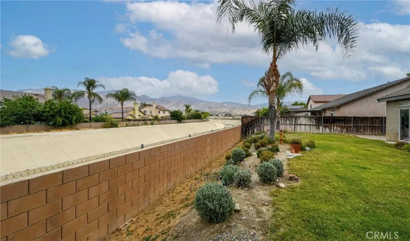 1856 Rue Chablis, San Jacinto, California 92583