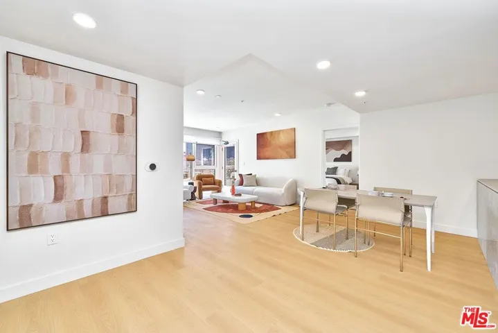 510 S Oxford Avenue 402, Los Angeles, California 90020