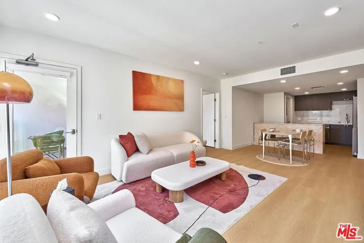 510 S Oxford Avenue 402, Los Angeles, California 90020