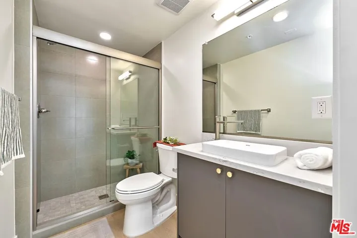 510 S Oxford Avenue 402, Los Angeles, California 90020