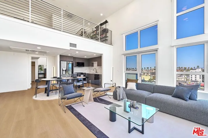 510 S Oxford Avenue 402, Los Angeles, California 90020