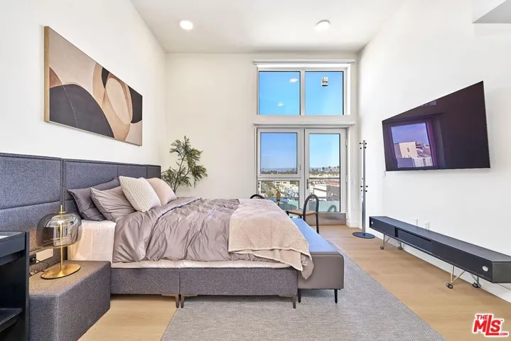 510 S Oxford Avenue 402, Los Angeles, California 90020