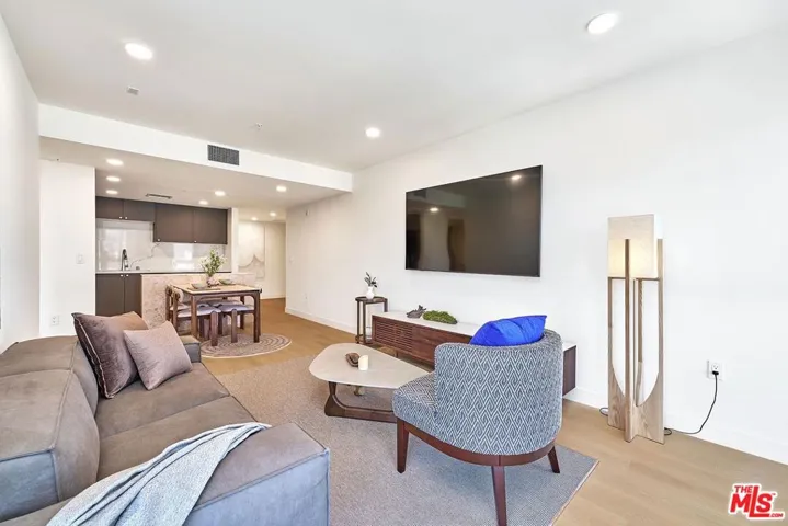510 S Oxford Avenue 402, Los Angeles, California 90020