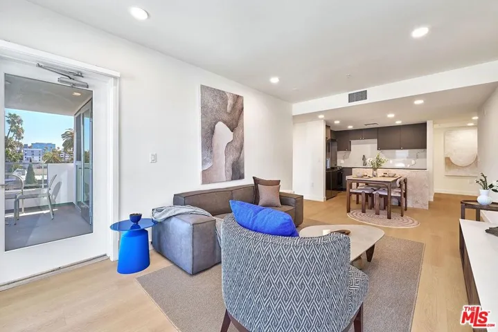 510 S Oxford Avenue 402, Los Angeles, California 90020