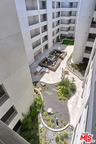 510 S Oxford Avenue 402, Los Angeles, California 90020