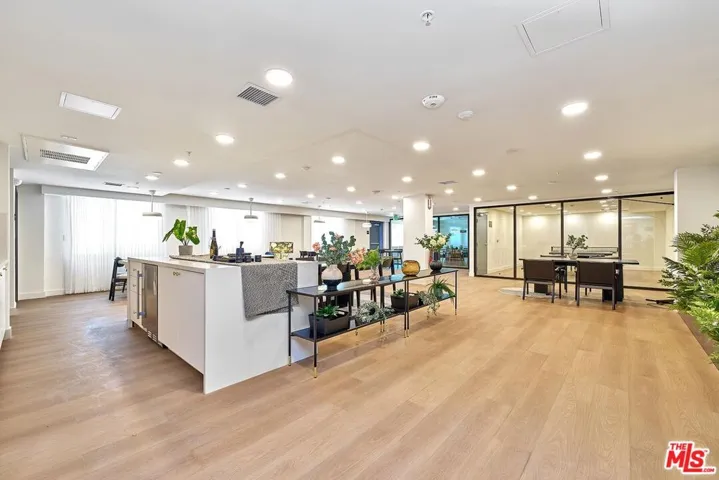 510 S Oxford Avenue 402, Los Angeles, California 90020