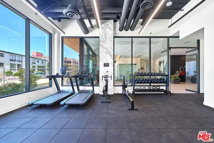 510 S Oxford Avenue 402, Los Angeles, California 90020