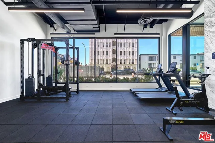 510 S Oxford Avenue 402, Los Angeles, California 90020
