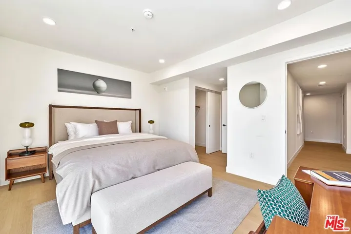 510 S Oxford Avenue 402, Los Angeles, California 90020